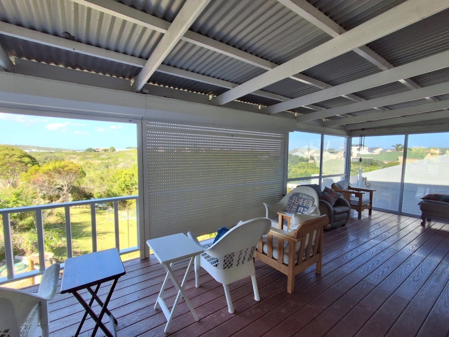 4 Bedroom Property for Sale in Stilbaai Wes Western Cape